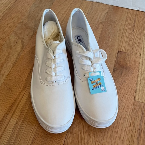 Keds ready to wash white washable leather sneaker size 10